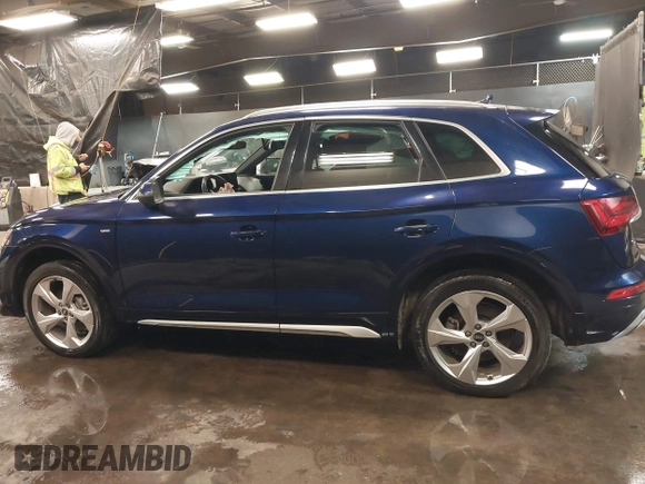 2022 Audi Q5 S line Premium Plus with VIN WA1EAAFY3N2088893, listed as a IAAI auction lot 41405327 with 35,566 mi miles. Bid and sale history available at carsss.com. Image 14.