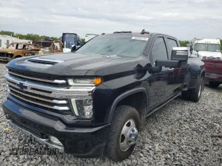 2021 Chevrolet Silverado 3500HD High Country with VIN 1GC4YVEY3MF155070, listed as a Copart auction lot 70395214 with 87,122 mi miles and Salvage Title. Bid and sale history available at carsss.com. Image 1.