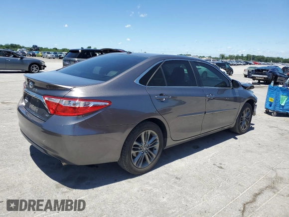 2017 Toyota Camry XLE z VIN 4T1BF1FK3HU302310, wystawiony jako Copart lot #57346605 z przebiegiem 154 422 mil mil oraz Szkoda całkowita • Salvage title. Historia ofert i sprzedaży dostępna na DreamBid. Obrazek 3.