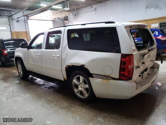 2009 Chevrolet Suburban LT w/2LT with VIN 1GNFK26329R238272, listed as a Copart auction lot 47787914 with 225,539 mi miles and Salvage Title. Bid and sale history available at carsss.com. Image 2.