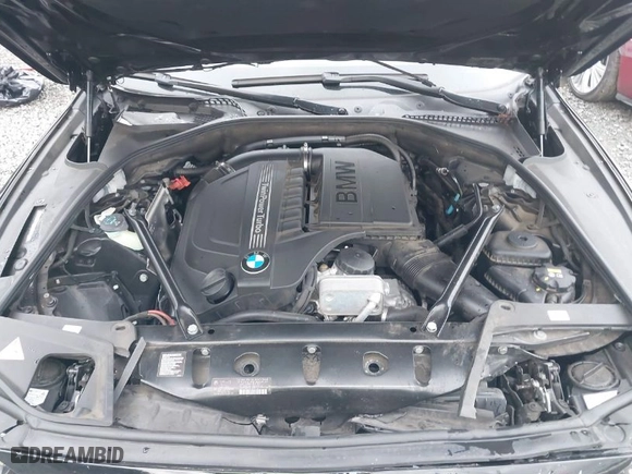 2015 BMW 5 Series 535i xDrive with VIN WBA5B3C50FD547759, listed as a IAAI auction lot 41305795 with 83,875 mi miles. Bid and sale history available at carsss.com. Image 10.