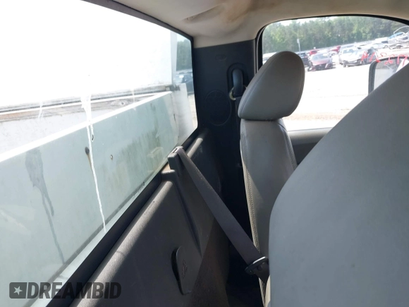 2009 GMC Sierra 2500HD z VIN 1GDHC44K49F172342, wystawiony jako IAAI lot #42172314 z przebiegiem 372 877 mil mil oraz . Historia ofert i sprzedaży dostępna na DreamBid. Obrazek 8.