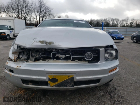 2007 Ford Mustang Deluxe with VIN 1ZVFT80N275288092, listed as a Copart auction lot 43067735 with 95,712 mi miles and Salvage Title. Bid and sale history available at carsss.com. Image 5.