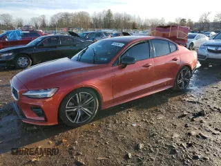 2019 Volvo S60 R-Design with VIN 7JRA22TM7KG000985, listed as a Copart auction lot 84938614 with 63,240 mi miles and Salvage Title. Bid and sale history available at carsss.com. Image 1.
