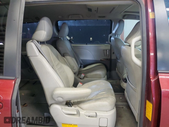 2011 Toyota Sienna XLE with VIN 5TDDK3DCXBS021858, listed as a Copart auction lot 52553825 with 198,742 mi miles and Clean Title. Bid and sale history available at carsss.com. Image 11.