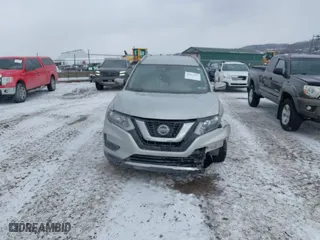 2020 Nissan Rogue SV with VIN JN8AT2MV3LW142622, listed as a IAAI auction lot 41617622 with 70,135 mi miles. Bid and sale history available at carsss.com. Image 12.
