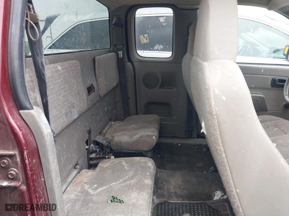 2008 Isuzu i-290 S with VIN 1GGCS299788702333, listed as a IAAI auction lot 41437596 with 255,002 mi miles. Bid and sale history available at carsss.com. Image 8.