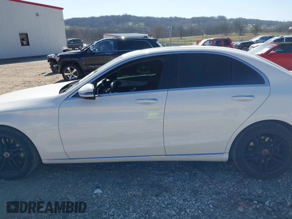 2018 Mercedes-Benz C 300 with VIN 55SWF4JB0JU262196, listed as a IAAI auction lot 41763838 with 98,948 mi miles and . Bid and sale history available at carsss.com. Image 14.