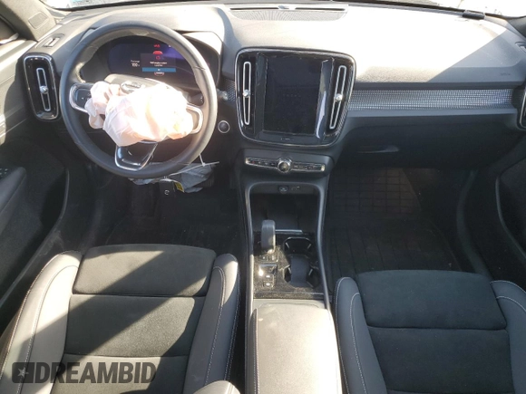 2023 Volvo XC40 Plus Dark Theme с VIN YV4L12UW4P2051131, выставлен на аукционе Copart как лот 53583395 с пробегом 18 005 миль миль и Списание • Salvage title. История ставок и продаж доступна на DreamBid. Изображение 8.