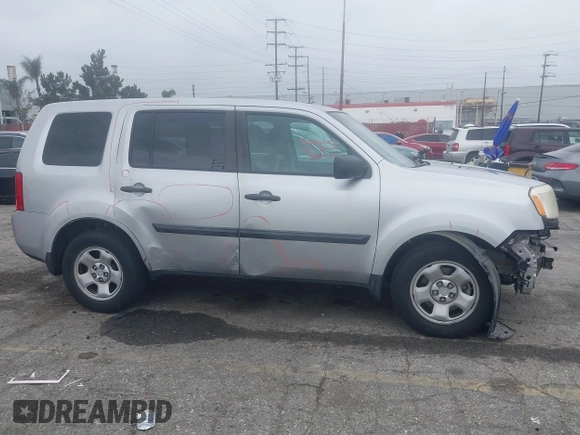 2015 Honda Pilot LX with VIN 5FNYF3H21FB010426, listed as a IAAI auction lot 41901870 with 184,113 mi miles and . Bid and sale history available at carsss.com. Image 14.
