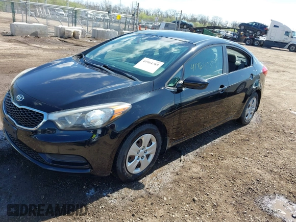 2015 Kia Forte LX with VIN KNAFK4A62F5292421, listed as a IAAI auction lot 41964789 with 32,001 mi miles. Bid and sale history available at carsss.com. Image 2.
