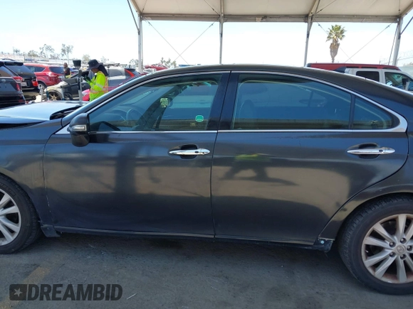 2011 Lexus ES 330 with VIN JTHBK1EG9B2459550, listed as a IAAI auction lot 42244227 with 151,120 mi miles and . Bid and sale history available at DreamBid. Image 15.