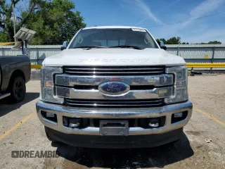 2018 Ford F-250 XL с VIN 1FT7W2B60JEB69787, выставлен на аукционе Copart как лот 57414624 с пробегом 192 636 миль миль и Списание • Salvage title. История ставок и продаж доступна на DreamBid. Изображение 5.