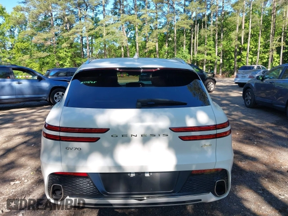 2023 Genesis GV70 2.5T z VIN KMUMADTB9PU098982, wystawiony jako IAAI lot #42335587 z przebiegiem 20 215 mil mil oraz . Historia ofert i sprzedaży dostępna na DreamBid. Obrazek 16.