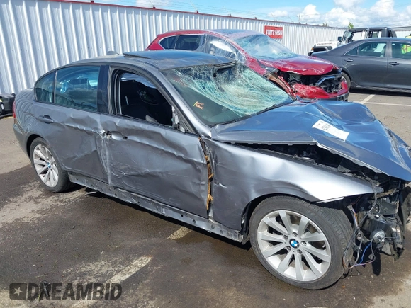 2009 BMW 3 Series 328i with VIN WBAPH57599NL76702, listed as a IAAI auction lot 42361741 with Not provided miles and . Bid and sale history available at DreamBid. Image 18.