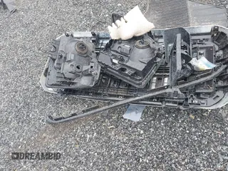 2014 Ford F-250 XL с VIN 1FT7W2B67EEB74460, выставлен на аукционе IAAI как лот 41639141 с пробегом 130 612 миль миль и . История ставок и продаж доступна на DreamBid. Изображение 12.