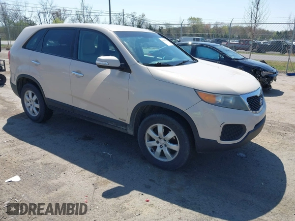 2011 Kia Sorento LX with VIN 5XYKTCA17BG072688, listed as a IAAI auction lot 41903687 with 222,025 mi miles and . Bid and sale history available at DreamBid. Image 1.