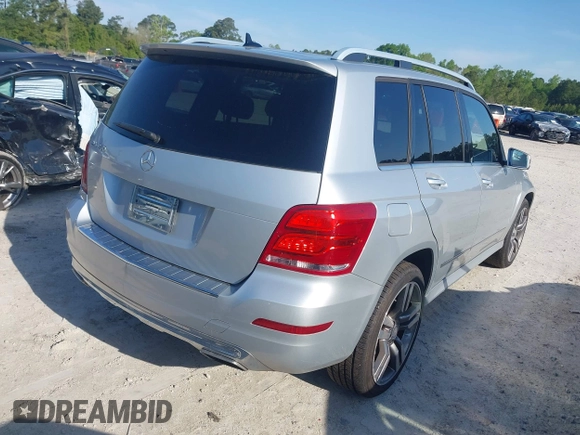 2015 Mercedes-Benz GLK 350 with VIN WDCGG5HB9FG397442, listed as a IAAI auction lot 42013178 with 106,598 mi miles and . Bid and sale history available at DreamBid. Image 4.