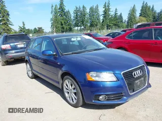 2012 Audi A3 Premium z VIN WAUBEAFM1CA109394, wystawiony jako IAAI lot #42473359 z przebiegiem 158 790 mil mil oraz . Historia ofert i sprzedaży dostępna na DreamBid. Obrazek 1.