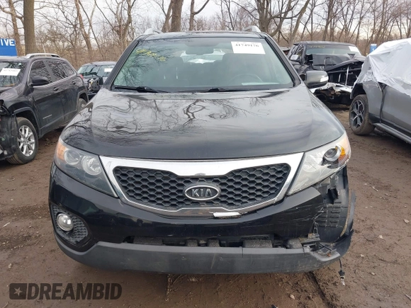 2012 Kia Sorento EX with VIN 5XYKUDA21CG285102, listed as a IAAI auction lot 41749176 with 154,034 mi miles. Bid and sale history available at carsss.com. Image 12.