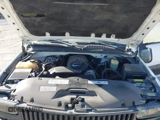2001 Chevrolet Silverado 2500 with VIN 1GCGK29U81Z218548, listed as a IAAI auction lot 41442231 with 209,009 mi miles. Bid and sale history available at carsss.com. Image 10.