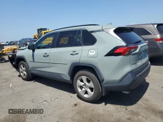 2020 Toyota RAV4 XLE with VIN 2T3P1RFV1LW096482, listed as a Copart auction lot 61797065 with 47,406 mi miles and Salvage title. Bid and sale history available at DreamBid. Image 2.