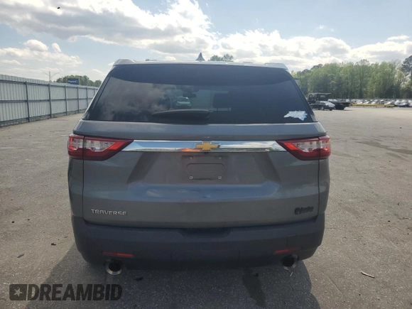 2019 Chevrolet Traverse LS z VIN 1GNERFKW4KJ194696, wystawiony jako Copart lot #51702385 z przebiegiem 129 453 mil mil oraz Szkoda całkowita • Salvage title. Historia ofert i sprzedaży dostępna na DreamBid. Obrazek 6.