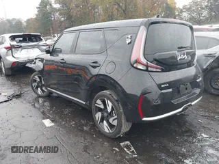 2024 Kia Soul GT-Line with VIN KNDJ53AU7R7237355, listed as a IAAI auction lot 40899852 with 8,003 mi miles. Bid and sale history available at carsss.com. Image 3.
