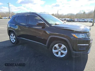 2020 Jeep Compass Latitude with VIN 3C4NJCBB9LT199009, listed as a Copart auction lot 43608995 with 77,107 mi miles and Clean Title. Bid and sale history available at carsss.com. Image 4.