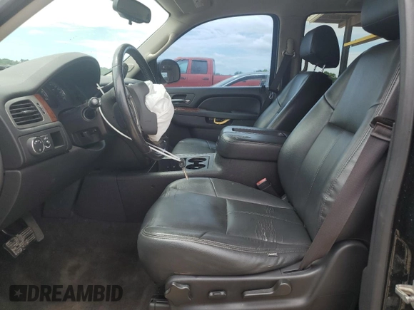 2013 Chevrolet Tahoe LS с VIN 1GNSCAE06DR260796, выставлен на аукционе Copart как лот 61171035 с пробегом 168 282 миль миль и Списание • Salvage title. История ставок и продаж доступна на DreamBid. Изображение 7.