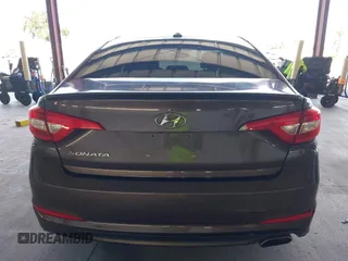 2016 Hyundai Sonata SE z VIN 5NPE24AF3GH372746, wystawiony jako IAAI lot #42343113 z przebiegiem 146 919 mil mil oraz . Historia ofert i sprzedaży dostępna na DreamBid. Obrazek 16.
