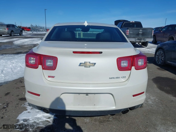 2014 Chevrolet Malibu LTZ with VIN 1G11J5SX5EF215539, listed as a IAAI auction lot 41636911 with 110,484 mi miles. Bid and sale history available at carsss.com. Image 16.