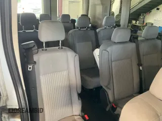 2017 Ford Transit XL z VIN 1FBAX2CM4HKA64864, wystawiony jako IAAI lot #42636468 z przebiegiem 56 010 mil mil oraz . Historia ofert i sprzedaży dostępna na DreamBid. Obrazek 13.