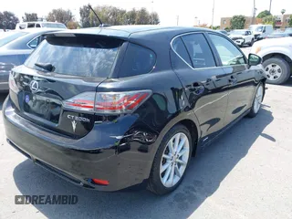 2011 Lexus CT 200h z VIN JTHKD5BH2B2034282, wystawiony jako IAAI lot #42163651 z przebiegiem 201 669 mil mil oraz . Historia ofert i sprzedaży dostępna na DreamBid. Obrazek 4.