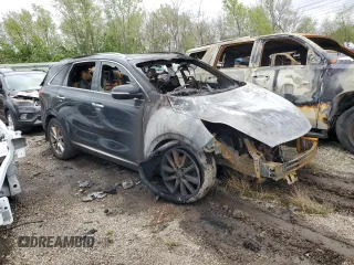 2017 Kia Sorento SX with VIN 5XYPKDA5XHG306042, listed as a Copart auction lot 53890765 with Not provided miles and Non repairable. Bid and sale history available at DreamBid. Image 4.