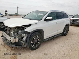 2018 Toyota Highlander SE with VIN 5TDKZRFH2JS540769, listed as a Copart auction lot 56658585 with 74,013 mi miles and Salvage title. Bid and sale history available at DreamBid. Image 1.