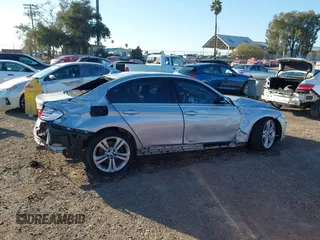 2015 BMW 3 Series 335i z VIN WBA3A9G51FNT09260, wystawiony jako IAAI lot #41603526 z przebiegiem 106 020 mil mil oraz . Historia ofert i sprzedaży dostępna na DreamBid. Obrazek 14.