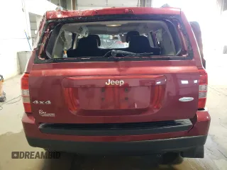 2012 Jeep Patriot Latitude with VIN 1C4NJRFB0CD658396, listed as a Copart auction lot 50601405 with 84,450 mi miles and Salvage Title. Bid and sale history available at carsss.com. Image 6.