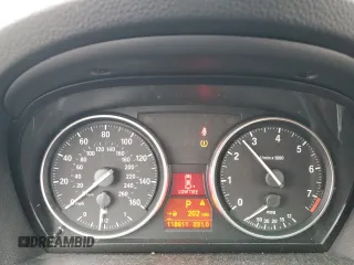2011 BMW 3 Series 328i с VIN WBAPH5G58BNM84086, выставлен на аукционе Copart как лот 55366015 с пробегом 118 911 миль миль и Списание • Salvage title. История ставок и продаж доступна на DreamBid. Изображение 9.