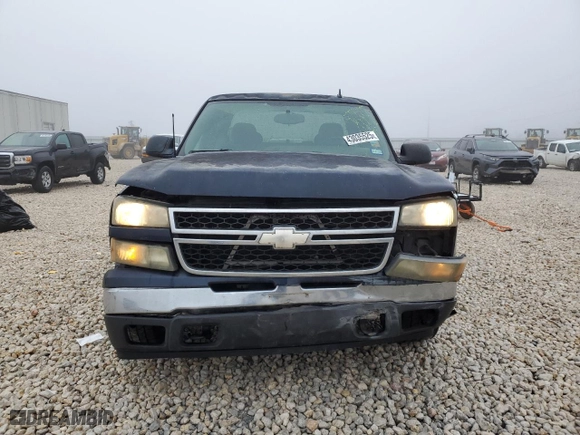 2006 Chevrolet Silverado 1500 LT1 with VIN 1GCEC19V76Z281025, listed as a Copart auction lot 43035525 with 277,843 mi miles and Salvage Title. Bid and sale history available at carsss.com. Image 5.