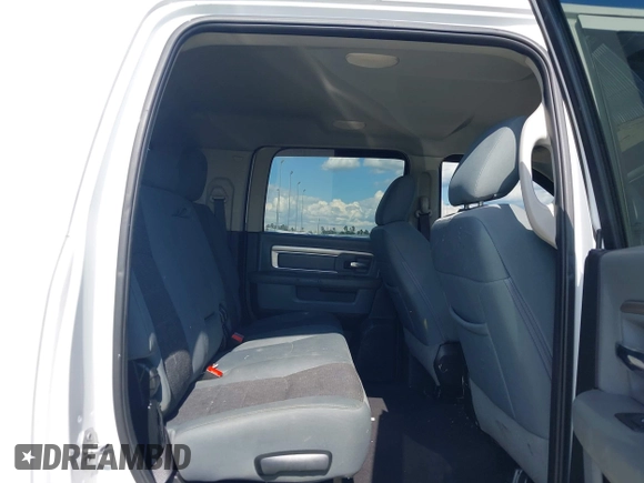 2018 Ram 2500 Big Horn with VIN 3C6UR5ML3JG359629, listed as a IAAI auction lot 42236067 with 137,450 mi miles and . Bid and sale history available at DreamBid. Image 8.