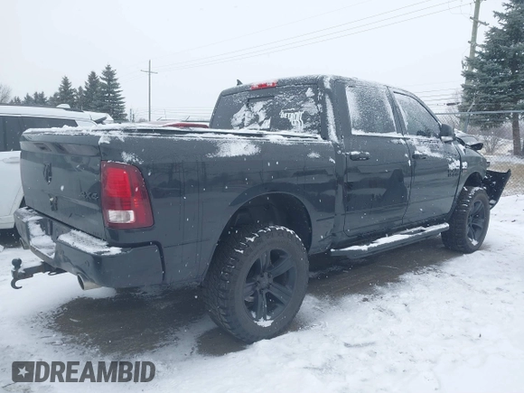 2016 Ram 1500 Sport z VIN 1C6RR7MT0GS192729, wystawiony jako IAAI lot #41404782 z przebiegiem 147 874 mil mil oraz . Historia ofert i sprzedaży dostępna na DreamBid. Obrazek 4.