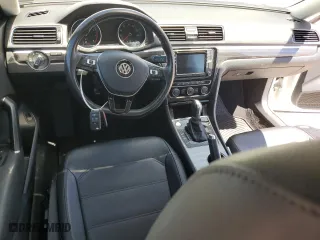 2018 Volkswagen Passat 2.0T SE with VIN 1VWBA7A3XJC011754, listed as a Copart auction lot 53998035 with 57,816 mi miles and Clean Title. Bid and sale history available at carsss.com. Image 8.