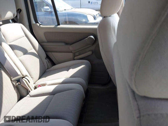 2006 Ford Explorer XLT with VIN 1FMEU73E06UA56267, listed as a IAAI auction lot 42795038 with 200,595 mi miles and . Bid and sale history available at DreamBid. Image 8.