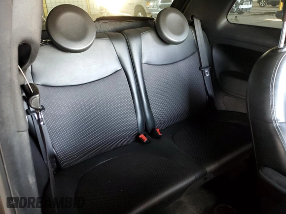 2017 FIAT 500e z VIN 3C3CFFGE0HT625145, wystawiony jako Copart lot #88470145 z przebiegiem 43 598 mil mil oraz Szkoda całkowita • Salvage title. Historia ofert i sprzedaży dostępna na DreamBid. Obrazek 10.