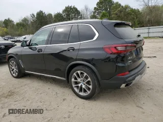 2021 BMW X5 xDrive40i with VIN 5UXCR6C08M9D83268, listed as a Copart auction lot 51781335 with 97,885 mi miles and Salvage title. Bid and sale history available at DreamBid. Image 2.
