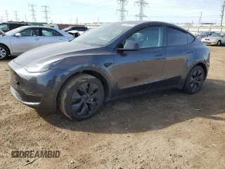 2024 Tesla Model Y with VIN 7SAYGDED7RF163537, listed as a Copart auction lot 48639255 with 7,193 mi miles and Salvage Title. Bid and sale history available at DreamBid. Image 1.