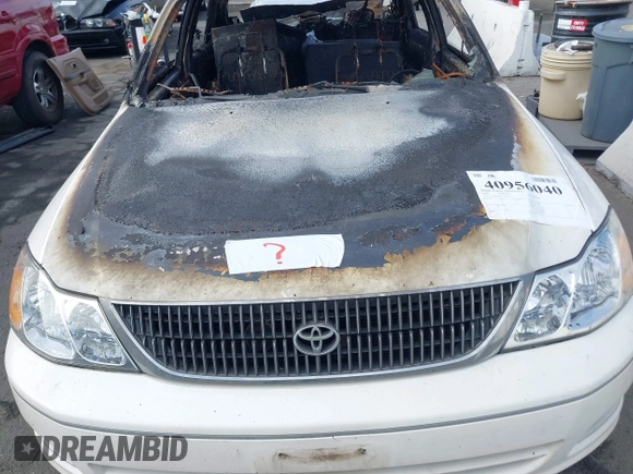 2000 Toyota Avalon XL z VIN 4T1BF28B1YU010240, wystawiony jako IAAI lot #40956040 z przebiegiem Nie podano mil oraz . Historia ofert i sprzedaży dostępna na DreamBid. Obrazek 10.
