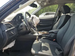 2014 BMW 3 Series 328i xDrive с VIN WBA3B5C50EF599611, выставлен на аукционе Copart как лот 61939875 с пробегом Не указан миль и Списание • Salvage title. История ставок и продаж доступна на DreamBid. Изображение 7.