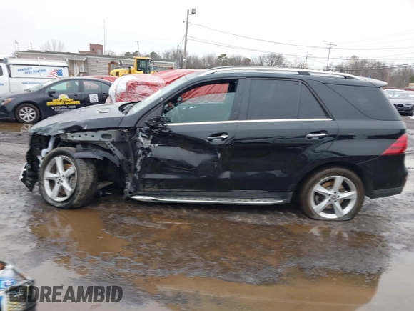 2019 Mercedes-Benz GLE 400 with VIN 4JGDA5GB3KB207679, listed as a IAAI auction lot 41556577 with 199,755 mi miles and . Bid and sale history available at DreamBid. Image 14.